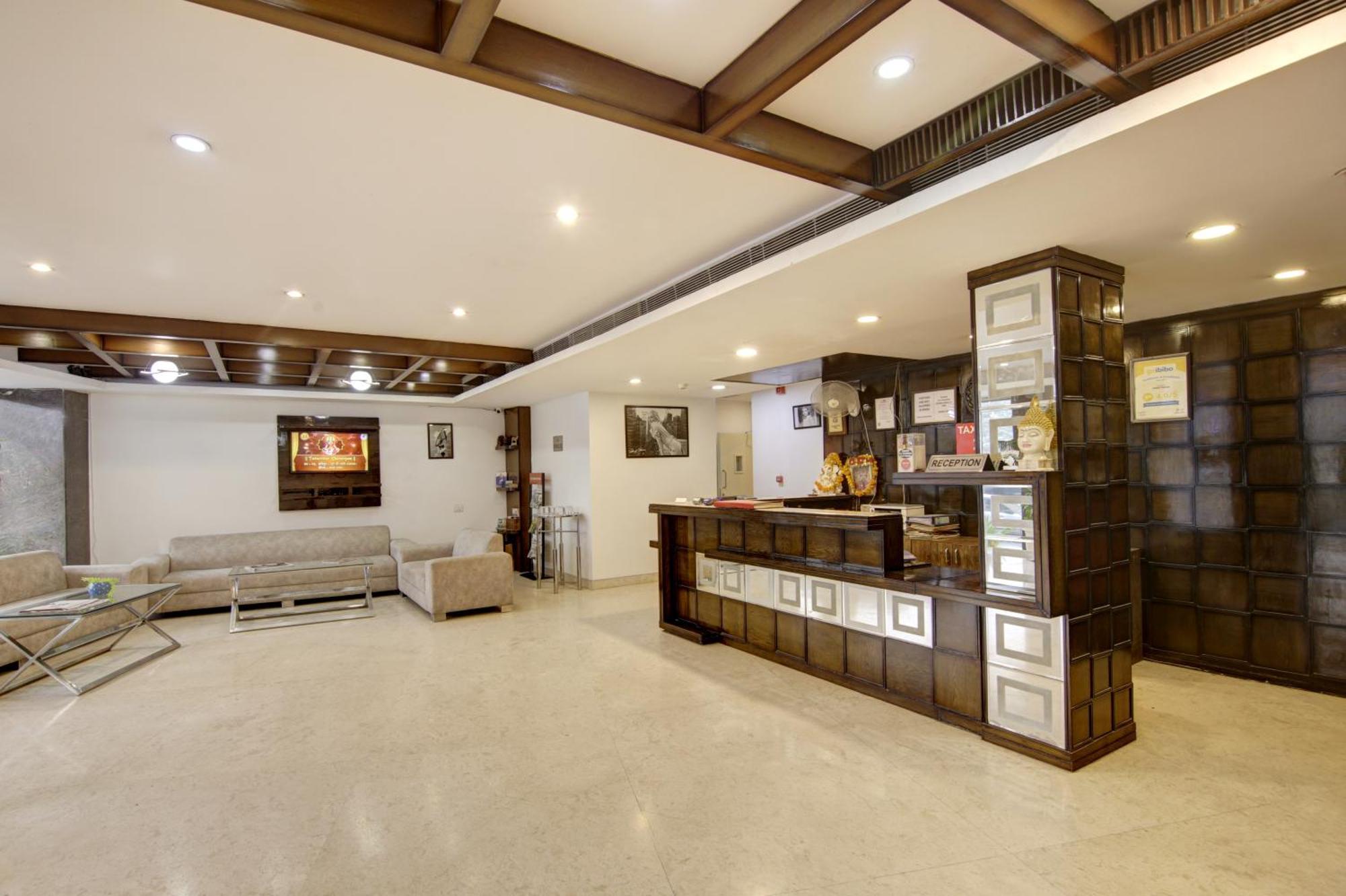 Hotel Venus Plaza Yeni Delhi Dış mekan fotoğraf