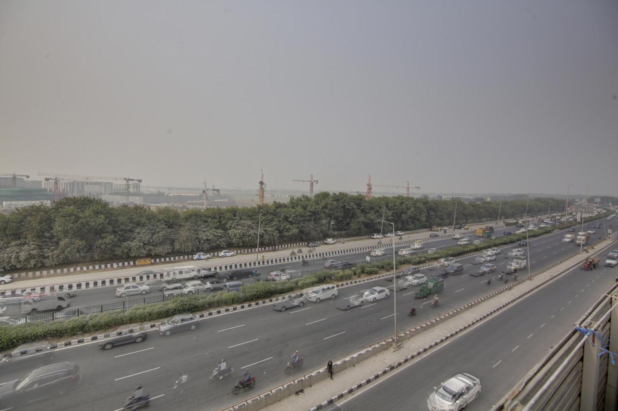 Hotel Venus Plaza Yeni Delhi Dış mekan fotoğraf